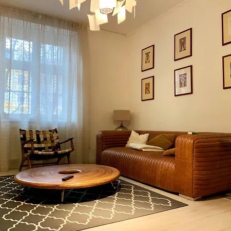 Apartmán Cosy, Yet Stylish In The Centre